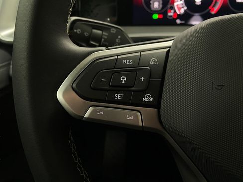 New 2026 Volkswagen Tiguan SE image 15