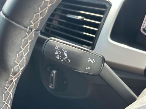 Used 2023 Volkswagen Atlas SE w/ Panoramic Sunroof Package image 27