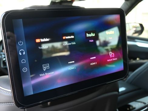 Used 2025 Cadillac Escalade V image 12