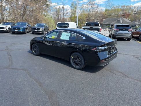 New 2026 Nissan Sentra SV FWD image 3