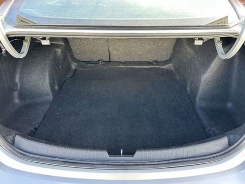 Used 2020 Chevrolet Malibu LT image 22