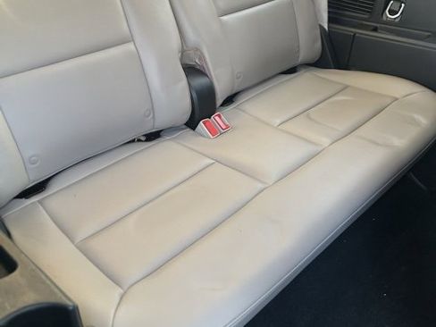 Used 2023 Ford Explorer XLT w/ Equipment Group 202A image 9