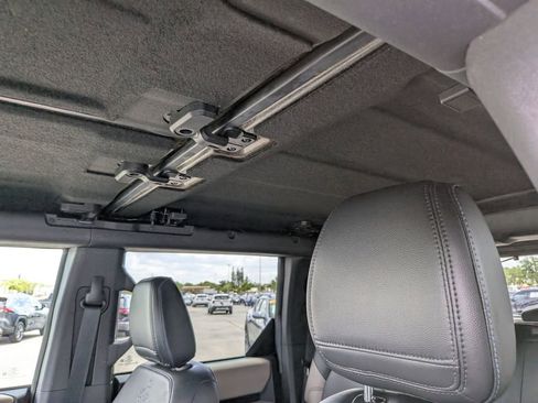 Used 2022 Ford Bronco Wildtrak AWD/4WD image 24