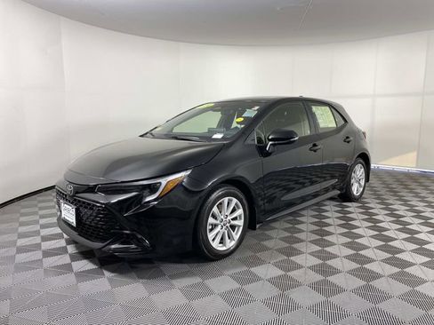 Used 2024 Toyota Corolla SE FWD image 4