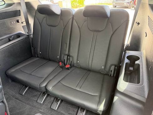 Used 2025 Kia Sorento EX FWD image 12