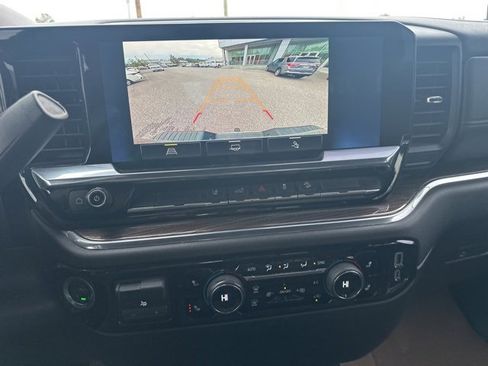 Used 2024 Chevrolet Silverado 2500 LT image 14