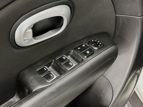 Used 2017 Kia Soul + w/ Designer's Package FWD image 15