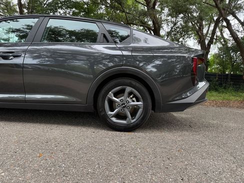 Used 2025 Kia K4 FWD image 28