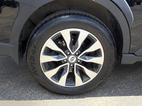 Used 2025 Subaru Outback Limited AWD/4WD image 11