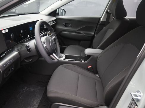 New 2026 Hyundai Kona SE image 10
