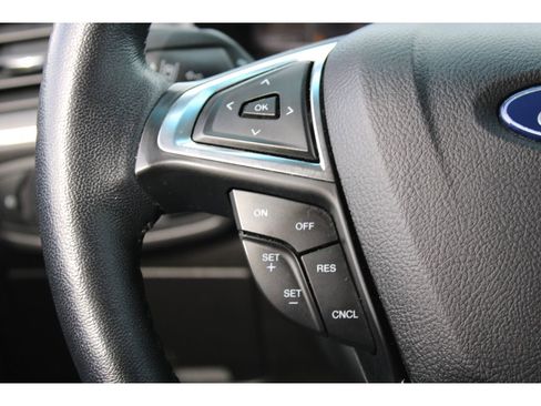 Used 2023 Ford Edge Titanium image 23