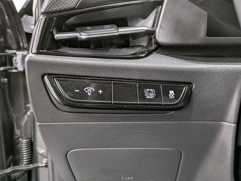 Certified 2024 Kia Niro LX image 21