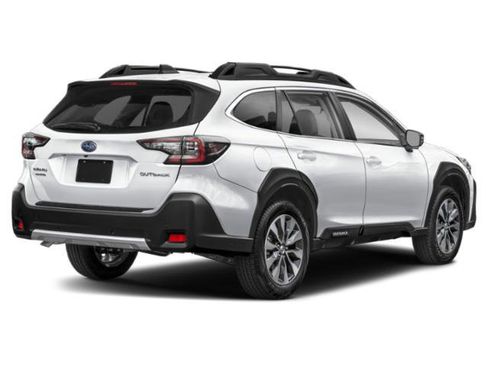 Used 2025 Subaru Outback Limited AWD/4WD image 5