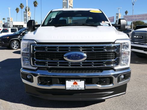 Used 2024 Ford F250 XLT image 7