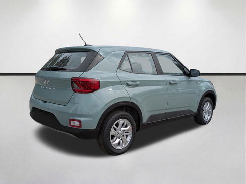 New 2026 Hyundai Venue SE FWD image 5
