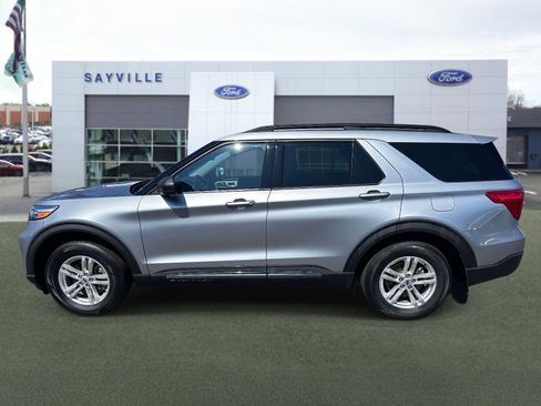 Certified 2023 Ford Explorer XLT AWD/4WD image 2
