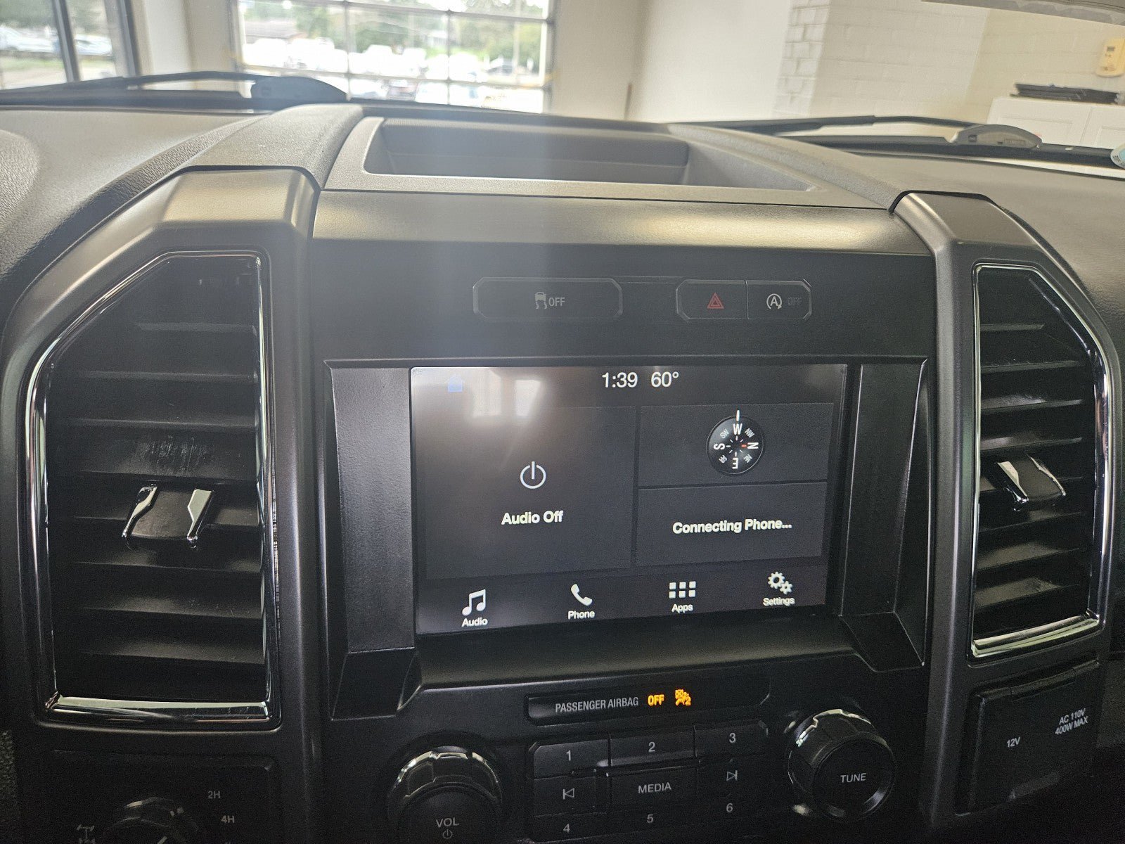 Used 2016 Ford F150 XLT w/ Equipment Group 302A Luxury AWD/4WD image 22