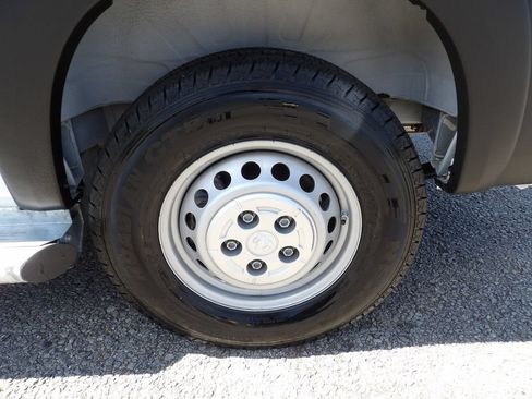 Used 2025 RAM ProMaster 2500 w/ U-Haul Equipment Group FWD image 50