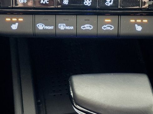 Used 2023 Hyundai Elantra Limited image 21