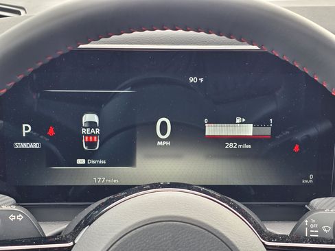 Used 2025 Nissan Kicks SR AWD/4WD image 25
