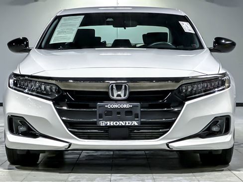 Used 2022 Honda Accord Sport image 5