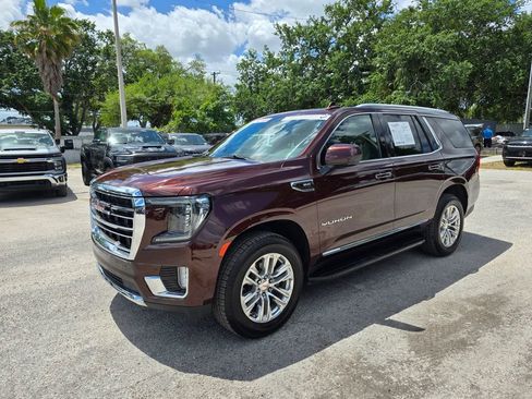 Used 2023 GMC Yukon SLT w/ Max Trailering Package AWD/4WD image 2