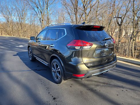 Used 2017 Nissan Rogue SL w/ SL Premium Package image 6