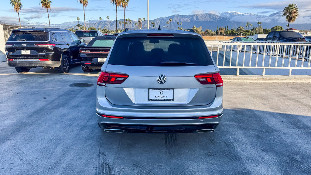 Used 2021 Volkswagen Tiguan SE R-Line FWD image 8