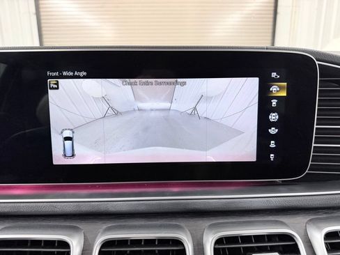 Used 2022 Mercedes-Benz GLS 450 4MATIC image 17