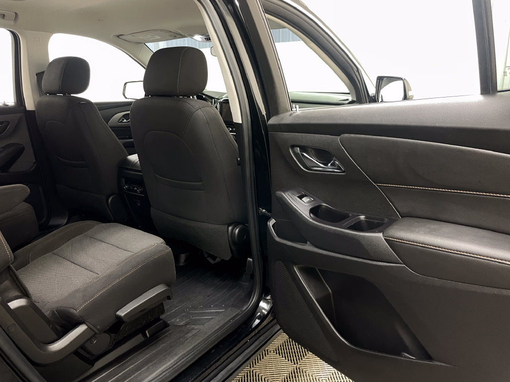 Used 2019 Chevrolet Traverse LT AWD/4WD image 39