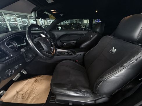 Used 2023 Dodge Challenger R/T Scat Pack w/ Plus Package RWD image 29