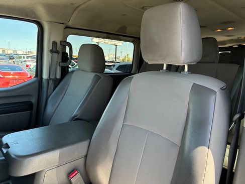 Used 2016 Nissan NV 3500 SV w/ SV Technology Package RWD image 18