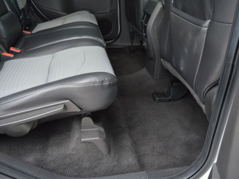 Used 2019 Ford Escape SE image 23