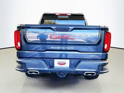 Used 2022 GMC Sierra 1500 AT4 w/ AT4 Preferred Package image 6