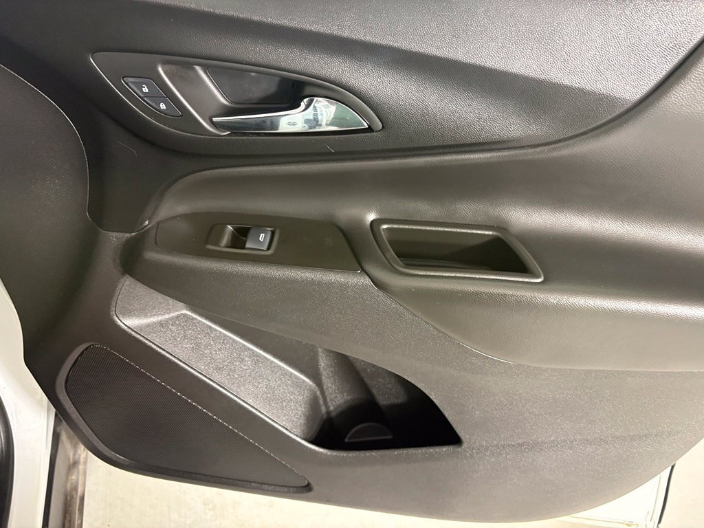 Used 2024 Chevrolet Equinox LT FWD image 12