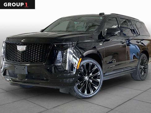 Used 2025 Cadillac Escalade Sport Platinum w/ LPO, ONYX Package AWD/4WD image 1