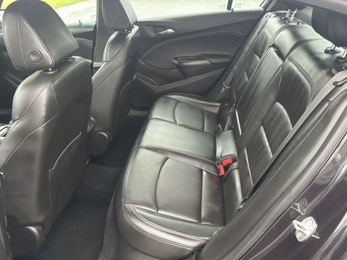Used 2016 Chevrolet Cruze Premier FWD image 11