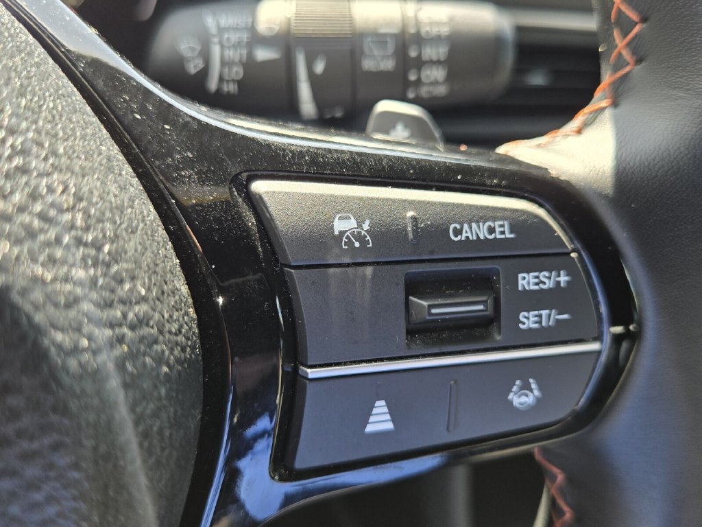 Used 2025 Honda Pilot Sport image 27