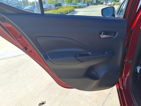 Used 2025 Nissan Versa SV FWD image 16