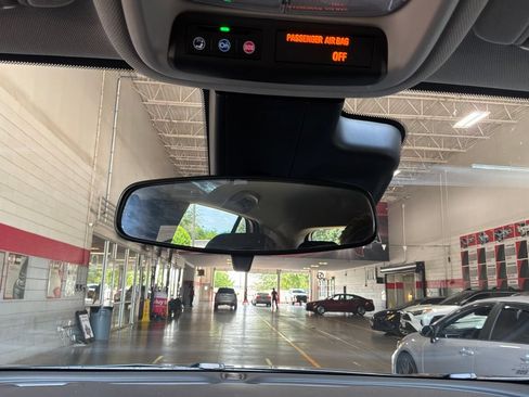 Used 2025 Buick Encore GX Preferred FWD image 16