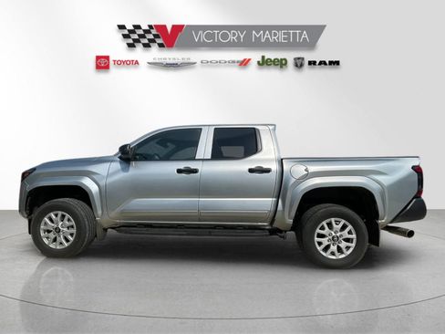 Used 2024 Toyota Tacoma SR image 2