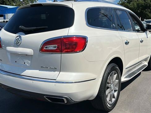 Used 2013 Buick Enclave Leather FWD image 8