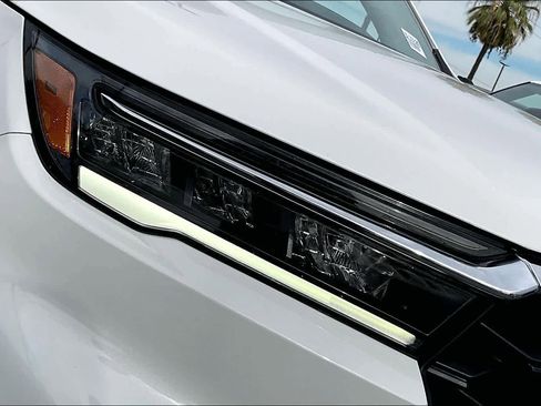 Used 2023 Honda Pilot EX-L image 32