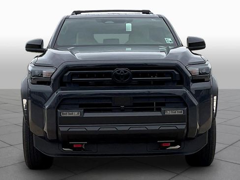 Used 2026 Toyota 4Runner SR5 AWD/4WD image 4