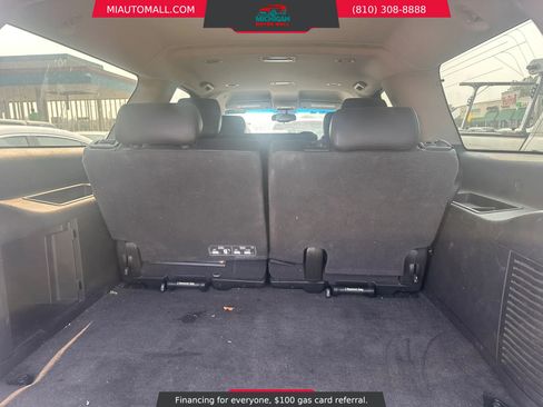 Used 2013 Chevrolet Suburban LT AWD/4WD image 23