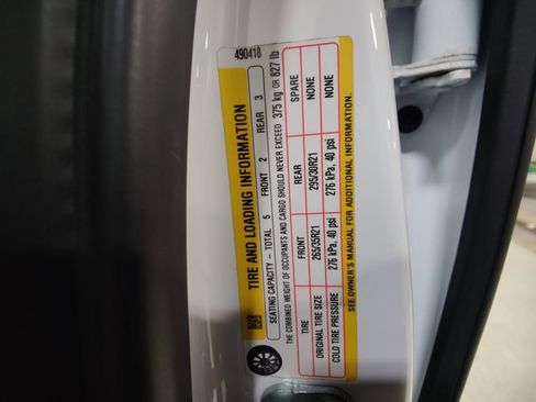 Used 2022 Tesla Model S image 27