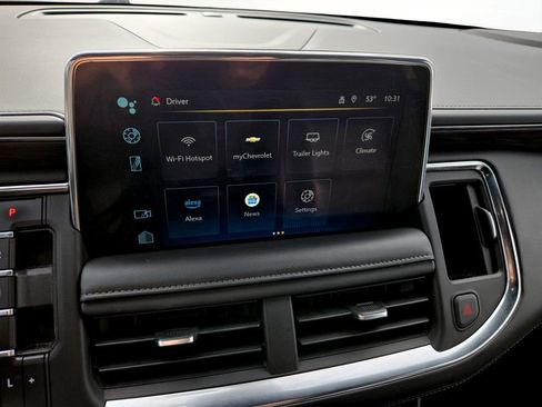 Used 2023 Chevrolet Tahoe LT w/ Luxury Package image 18