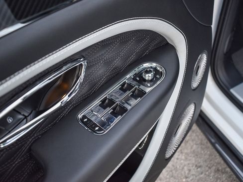 New 2026 Bentley Bentayga Speed image 22