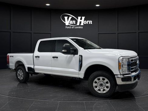 Used 2023 Ford F250 XLT image 1