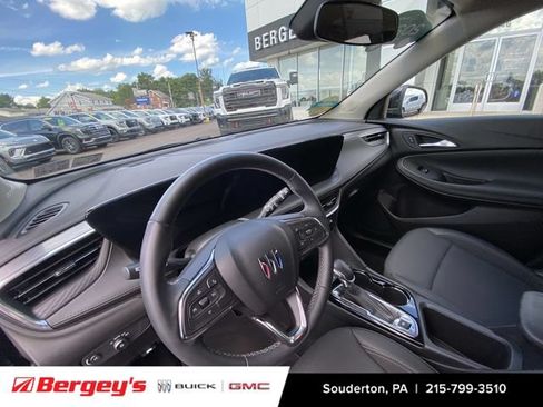 Used 2024 Buick Encore GX Preferred AWD/4WD image 12